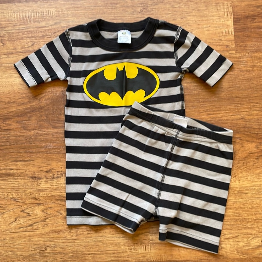 Hanna Batman short johns, size 110/5T EUC